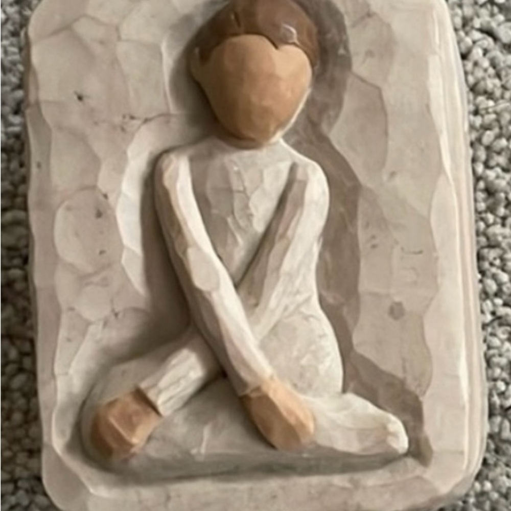 2004 Willow Tree Serenity Trinket Box